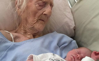 Tin thất thiệt về cụ bà 101 tuổi ở Ý sinh con thứ 17