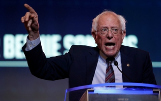 Thượng nghị sĩ Bernie Sanders đề xuất xóa nợ cho toàn bộ sinh viên Mỹ