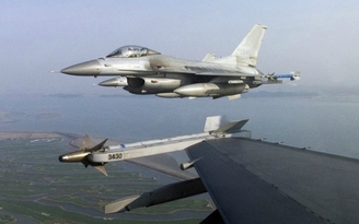 Bất ngờ vật thể bay tại giới tuyến khiến chiến đấu cơ Hàn Quốc phải xuất kích