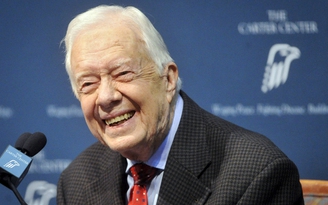 Cựu Tổng thống Carter khuyên Tổng thống Trump bớt xài Twitter