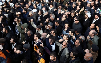 Người Iran biểu tình chống Mỹ sau cái chết của chỉ huy đặc nhiệm
