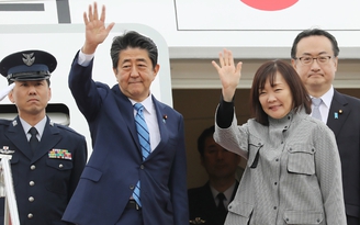 Thủ tướng Nhật công du Trung Đông kêu gọi giảm căng thẳng