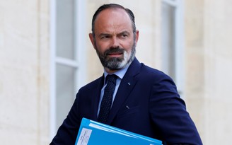 Thủ tướng Pháp đột ngột từ chức