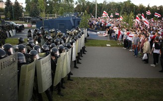 Biểu tình rầm rộ tại thủ đô Belarus