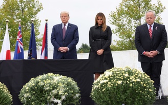 Chùm ảnh: Hai ông Trump - Biden tưởng niệm nạn nhân vụ khủng bố ngày 11.9