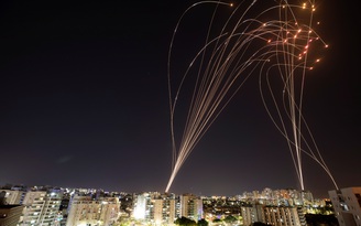 Vòm Sắt phòng thủ hiệu quả, sao Israel lại tính đổ quân sang Dải Gaza?
