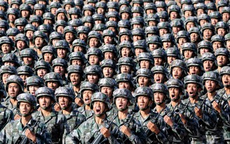 Quân đội Trung Quốc lo thiếu lính vì người dân ít đẻ