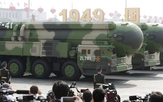 Trung Quốc công bố lập trường không tấn công hạt nhân phủ đầu