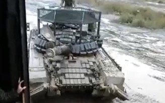Nga bảo vệ xe tăng trước tên lửa và drone như thế nào?