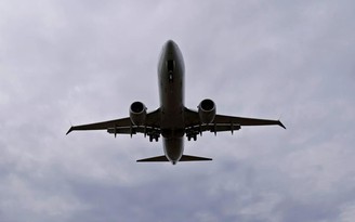 Đề xuất Bộ trưởng Công an có quyền ngừng chuyến bay khẩn cấp
