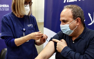 Israel cho phép tiêm liều vắc xin Covid-19 thứ tư