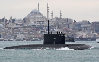Thổ Nhĩ Kỳ cấm tàu chiến vào 2 eo biển chiến lược