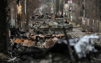 Quân Nga bị đẩy xa ở đông Kyiv, NATO ước tính thương vong