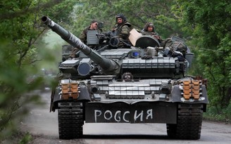 Chiến sự trưa 23.5: Ukraine nêu thương vong tại Donbass, vũ khí hạng nặng rút khỏi Mariupol