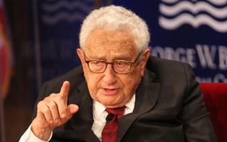Cựu Ngoại trưởng Mỹ Henry Kissinger khuyên Ukraine nhượng bộ Nga để chấm dứt xung đột