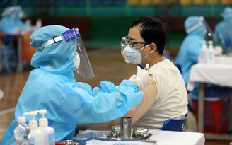 TP.HCM: Gần 10.000 người dân ở Q.Phú Nhuận đã tiêm vắc xin Covid-19 mũi 2