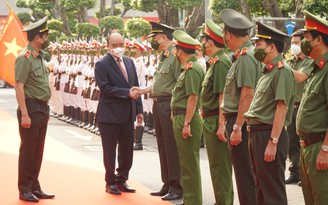 Tăng tuần tra kiểm soát để người dân yên tâm ăn Tết