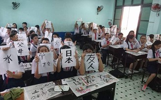 Tuyển sinh lớp 6, học sinh có thể theo học những chương trình ngoại ngữ gì?