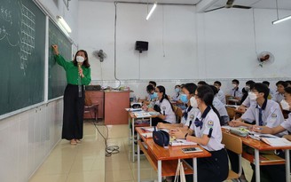 Các trường học tại TP.HCM đồng loạt điều chỉnh giờ vào học