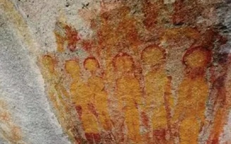 Phát hiện bức vẽ bí ẩn người ngoài hành tinh 10.000 năm tuổi