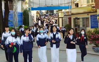 Học sinh Lâm Đồng tựu trường ngày 29.8
