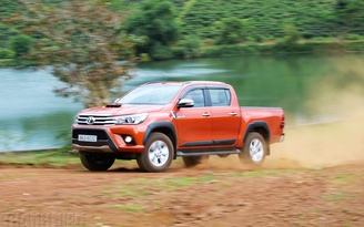 Toyota Hilux 2015: Nhuốm đất bazan, tìm hương đại ngàn