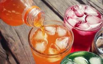 Uống rượu pha nước ngọt làm tăng độc tính lên thần kinh