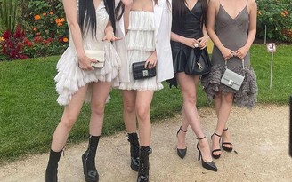 Aespa có mặt tại show diễn của Givenchy: trang phục thiếu điểm nhấn vì quá an toàn
