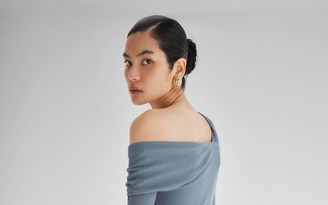 Siêu mẫu Kim Dung thể hiện thời trang với thông điệp tự do của NTK Cường Đàm