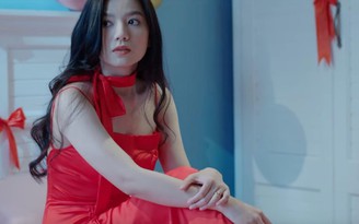 Lê Hạ Anh hé lộ gu thời trang được khen ngợi trong phim mới 'Hoa hồng giấy'