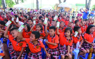 'Sữa học đường': Vì dinh dưỡng và chiều cao của thế hệ tương lai