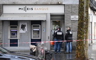 Cướp ngân hàng giữa lòng Paris, 30 két tiền bị cuỗm sạch