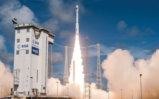Pháp phát triển vũ khí laser diệt vệ tinh