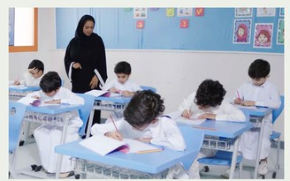 Ả Rập Xê Út lần đầu cho phép giáo viên nữ dạy nam sinh