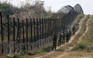 Ấn Độ, Pakistan đấu súng tại khu vực Kashmir