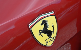 Ferrari lãi đến 90.000 USD mỗi xe bán ra thị trường