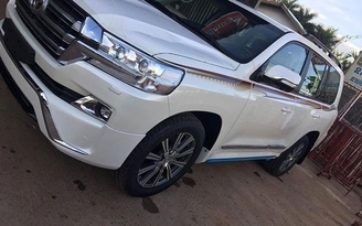 Toyota Land Cruiser 2017 máy dầu về Việt Nam