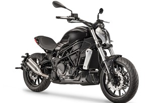 Benelli 402S bị 'tố' có thiết kế nhái Ducati Diavel