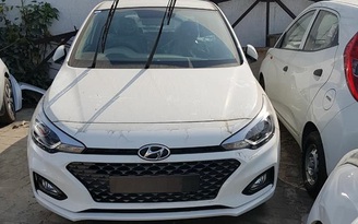 Hyundai i20 2018 lộ diện không che chắn