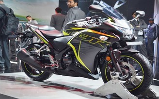 Honda CBR250R 2018 có thêm phanh ABS, đèn pha LED mới