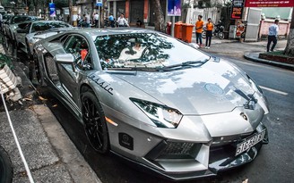 Siêu xe Lamborghini Aventador DMC độc nhất Việt Nam lăn bánh trên phố