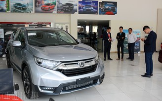 Honda CR-V tại Việt Nam hết cảnh 'bia kèm lạc'