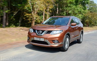 Nissan X-Trail 'tồn kho' giảm giá 150 triệu đồng