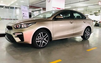 Kia Cerato 2019 bản tiêu chuẩn giá 559 triệu đồng trang bị những gì?