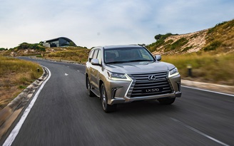 Lexus LX 570 2020 giá bán cao gấp đôi Mercedes GLS tại Việt Nam