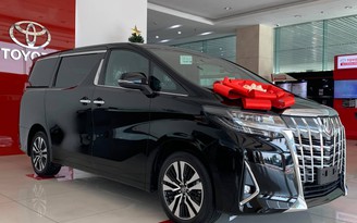 Cận cảnh Toyota Alphard Luxury 2020 giá hơn 4 tỉ đồng tại Việt Nam
