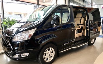 Ford Tourneo độ thành xe Limousine 'sang chảnh' tại Việt Nam