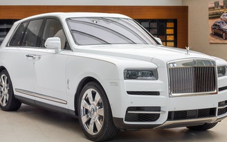 Rolls-Royce Cullinan chính hãng giá hơn 40 tỉ đồng tại Việt Nam