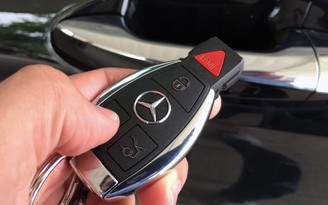 Chìa khóa Smartkey khó hiểu trên xe sang Mercedes tại Việt Nam