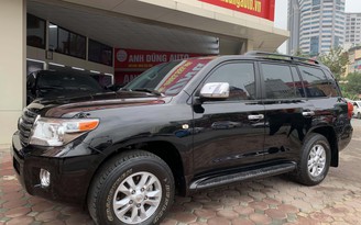 Xe hiếm Toyota Land Cruiser máy dầu 10 năm tuổi tại Việt Nam